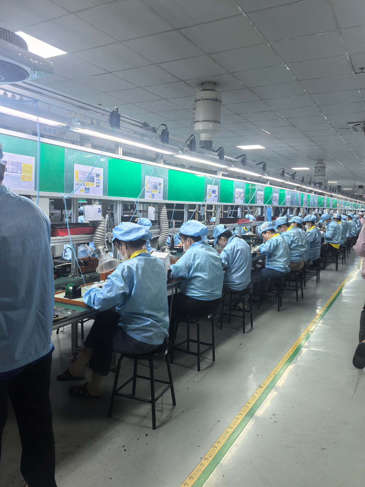 MOSUO Vietnam Factory Production Line Real Shot